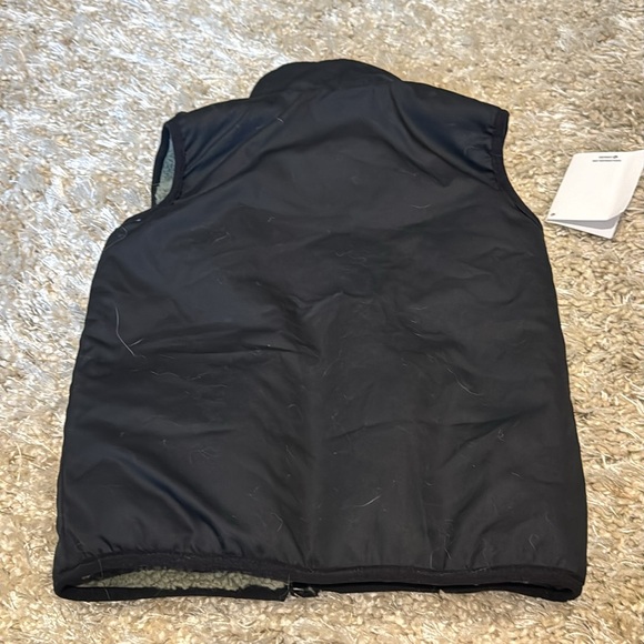 Sovereign Code Clubhouse Reversible Vest - Boys size 6 - Picture 4 of 7